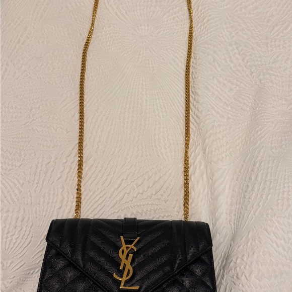 Authentic Like-new YSL quilted grain envelope leather bag - Picture 2 of 9